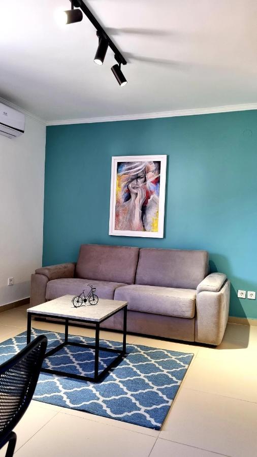 Anja & Ogo Apartments Sea View & Pool Petrovac Bagian luar foto