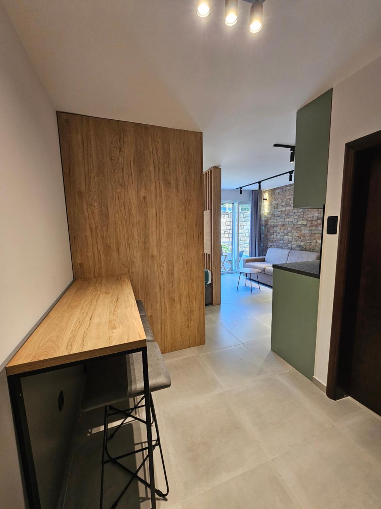 Anja & Ogo Apartments Sea View & Pool Petrovac Bagian luar foto
